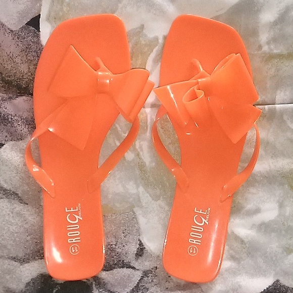 Sandals - Picture 2 of 2